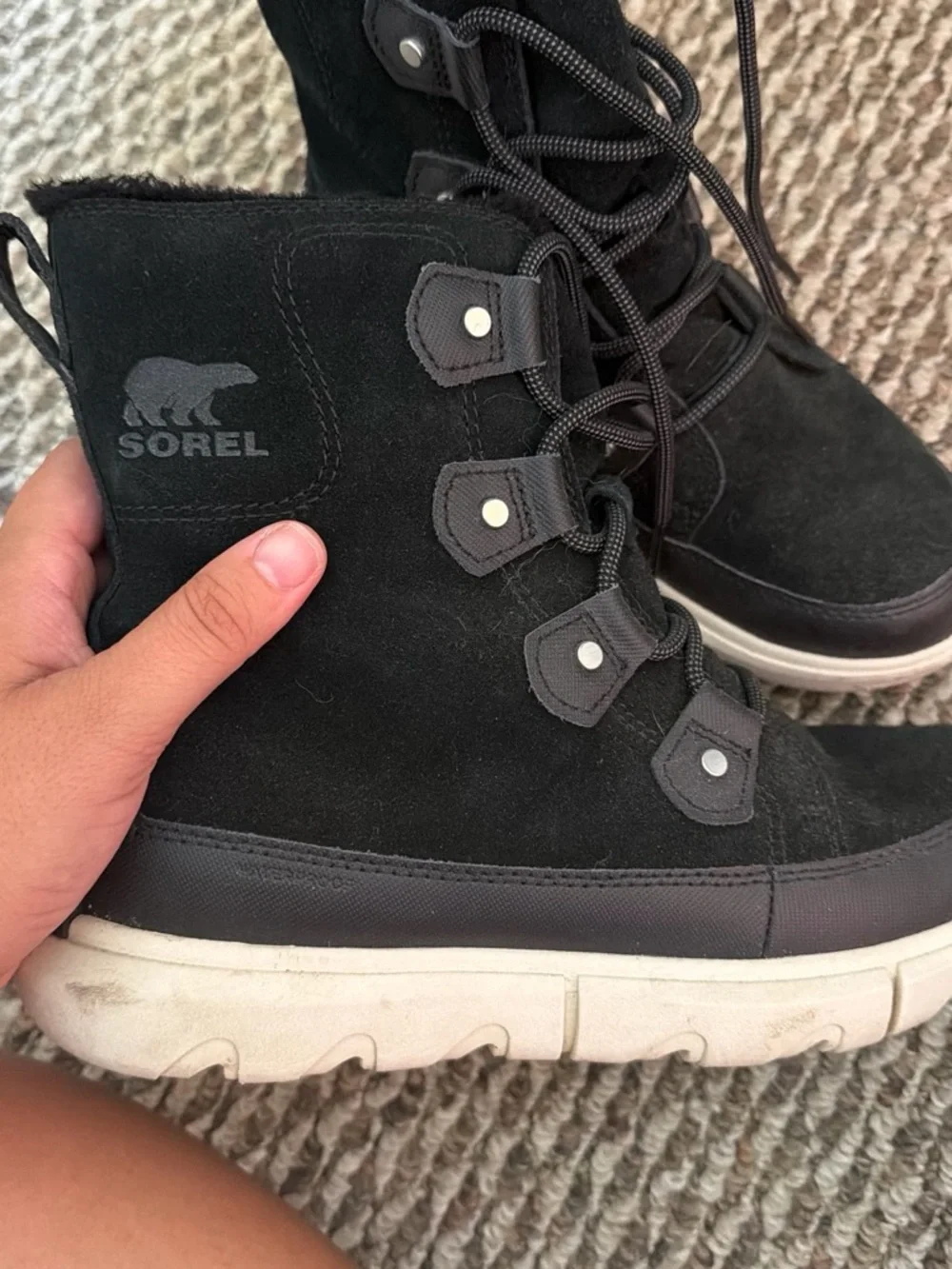 Sorel Black Womans Lace-Up Faux-Shearling Winter Boots
